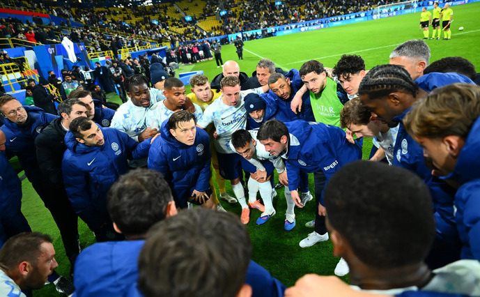 «Нерадзурри» вновь проигрывают по пенальти